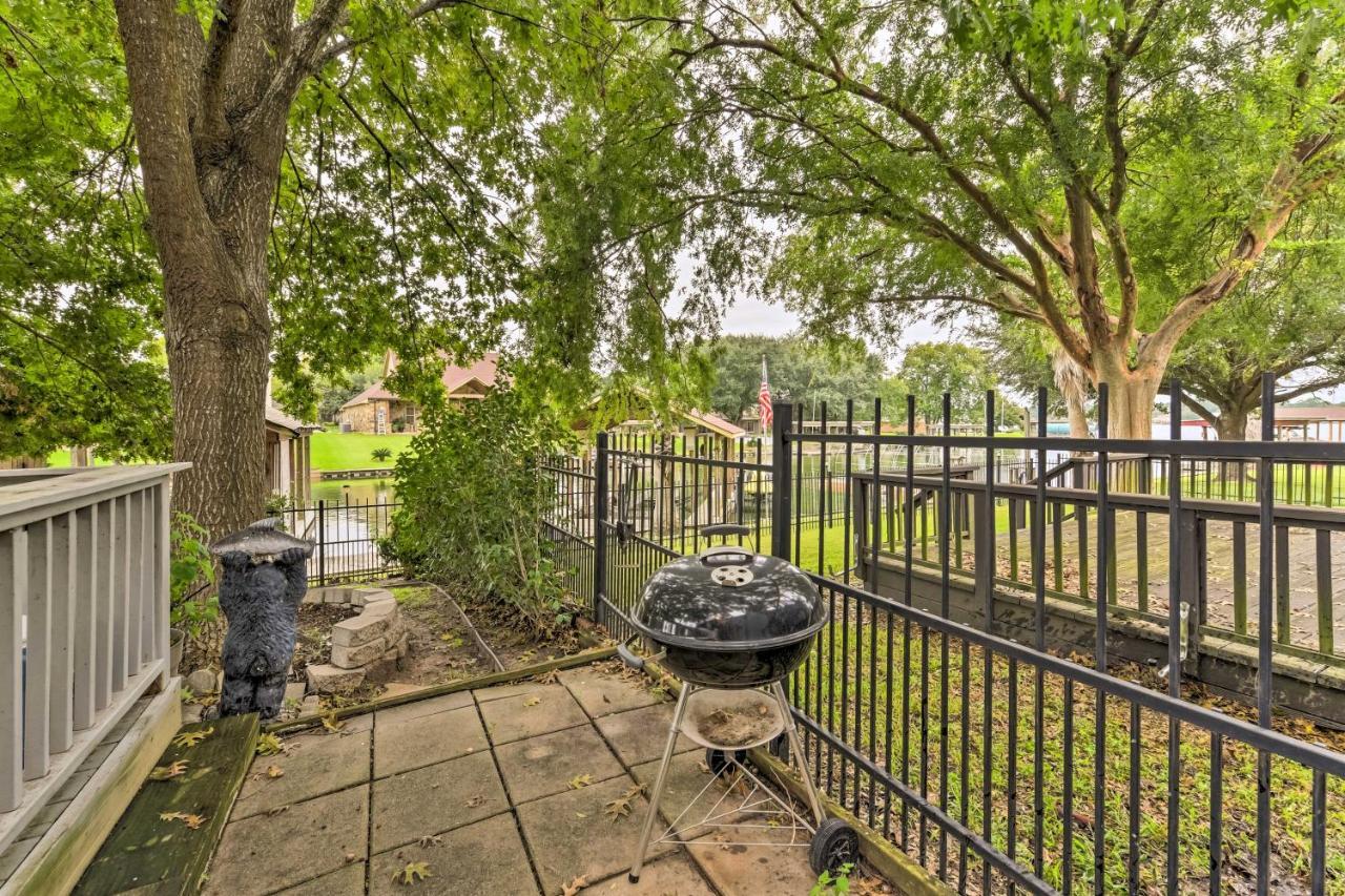 Quiet Lake Conroe Townhome With 2 Boat Slips! Willis Exteriér fotografie